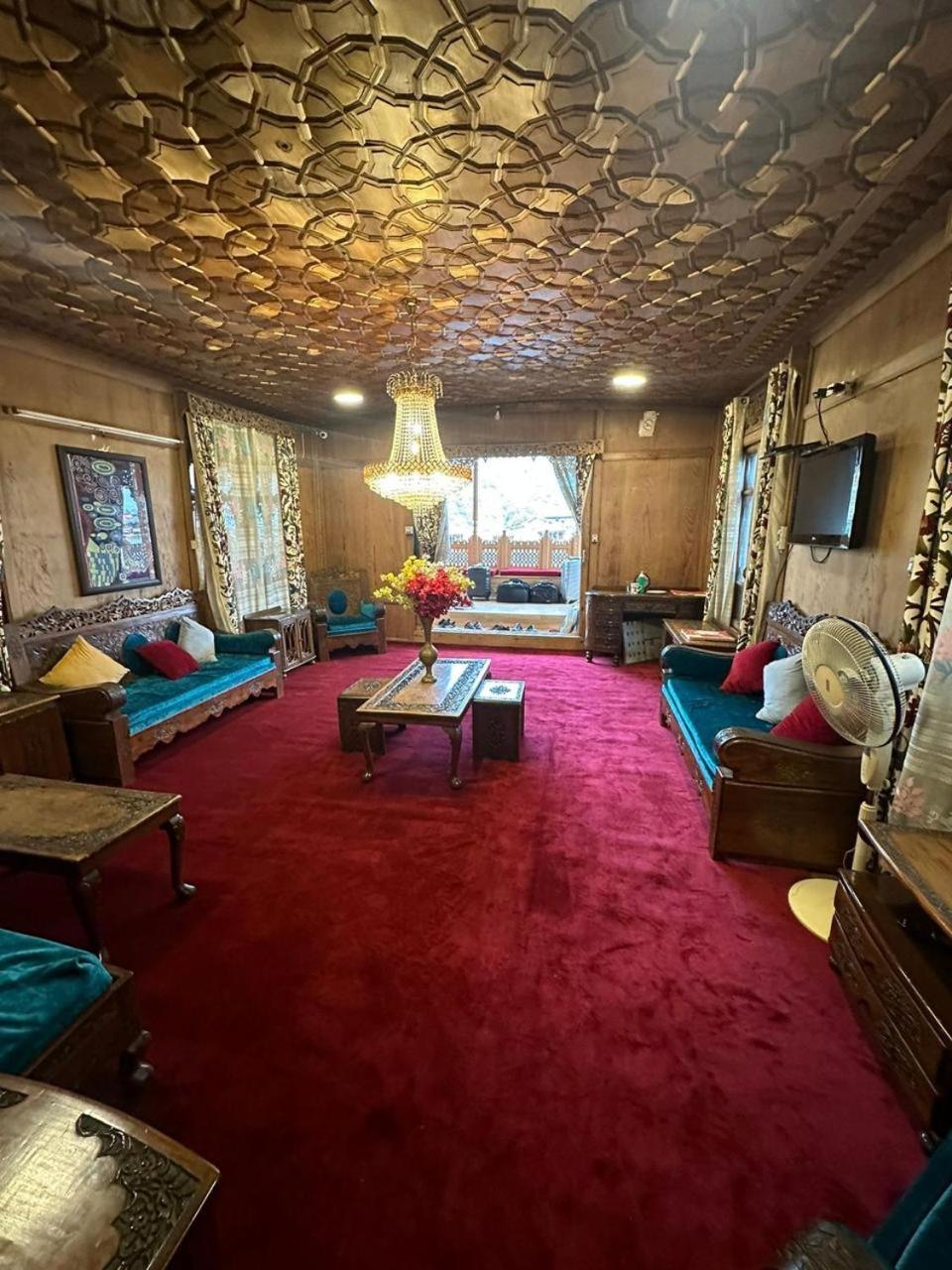 Nazneen Group Of Houseboats Srīnagar Esterno foto